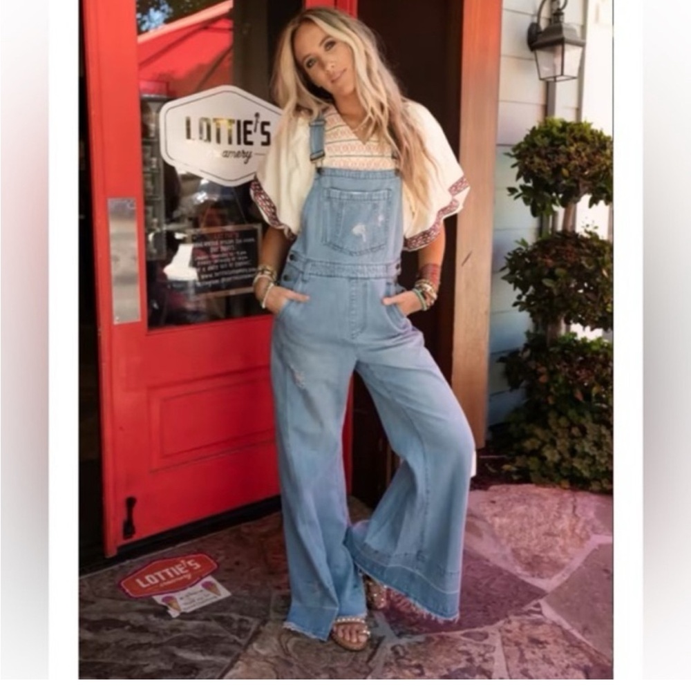 Chic Denim Flare Overalls - Picture 4 of 12